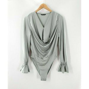 Shein Women's Green One Piece Bell Sleeve Size‎ M